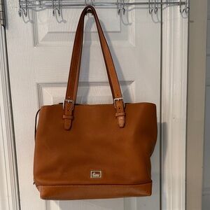 DOONEY & BOURKE Pebble Florentine
Leather Tote Shoulder Bag Purse Tan